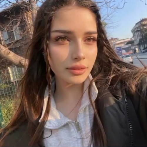 Lena L.