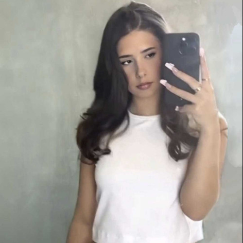 Emilia B. profile photo