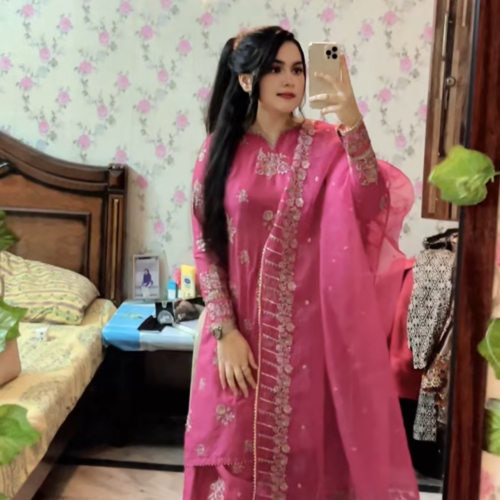 Areeba Z. profile photo