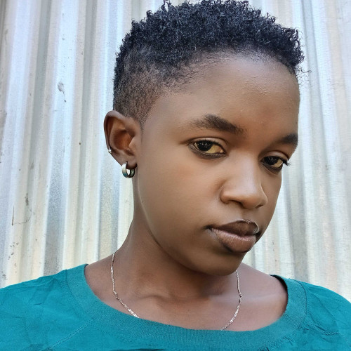 winnie l. profile photo