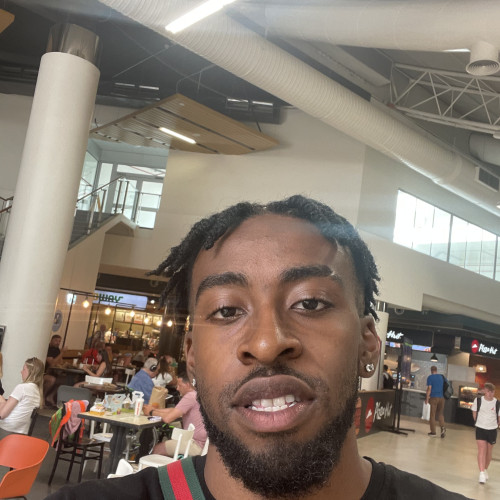 Carlos L. profile photo