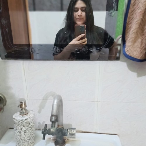 Ishita K.