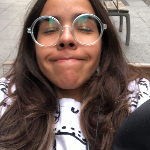 Isabela G.