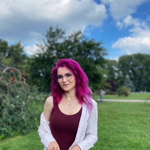 Alona K. profile photo