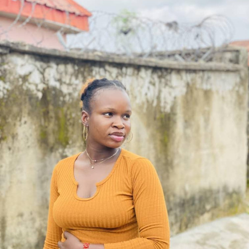 Esther  O. profile photo