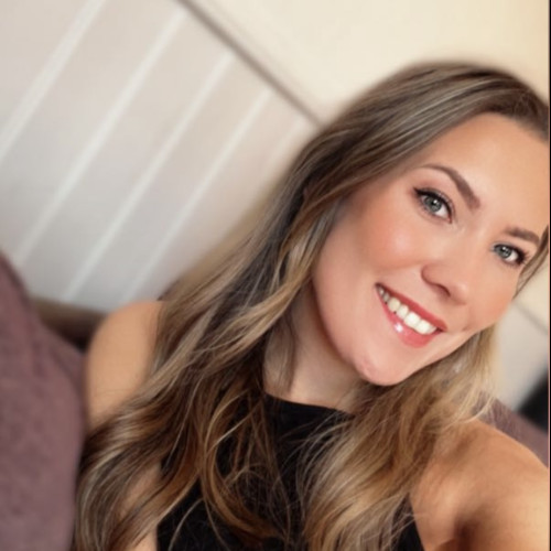 Camilla M. profile photo