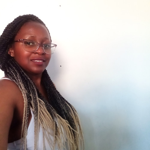 LAIS B. profile photo