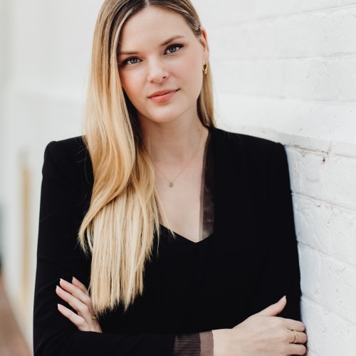 Andie M.
