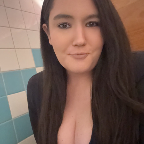 Bella D.