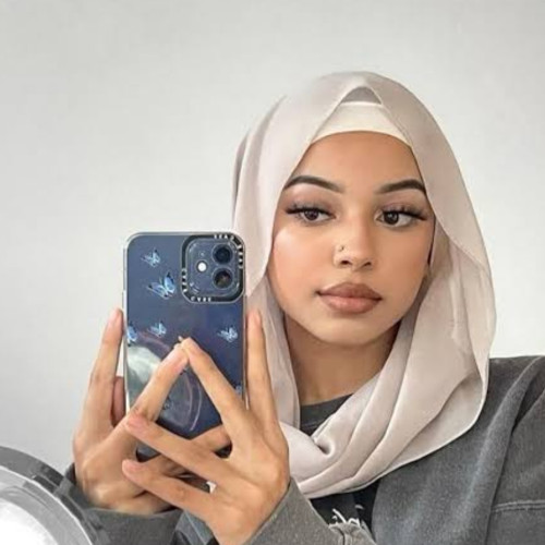 Ema K. profile photo