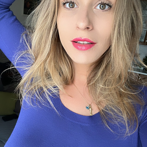 Sharis A. profile photo