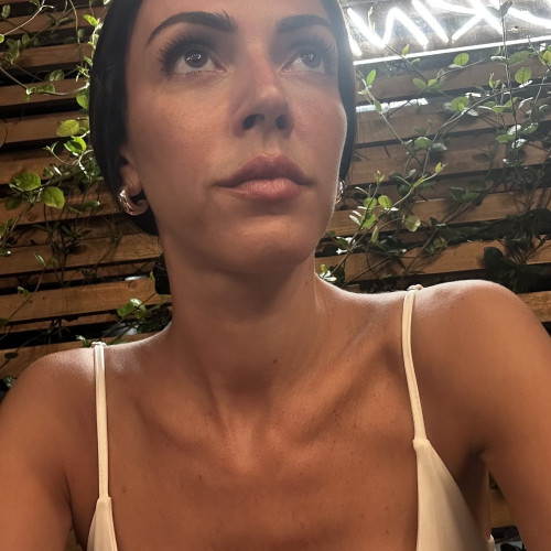 Veronica S. profile photo