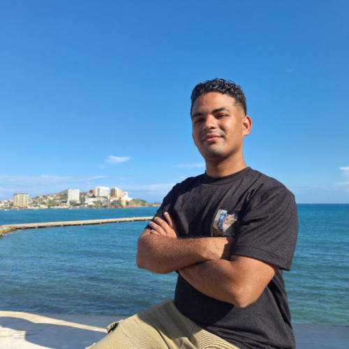 León Q. profile photo