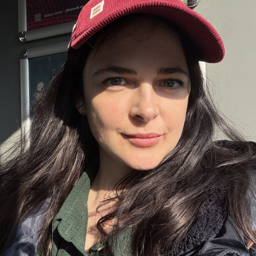 Vivien M. profile photo