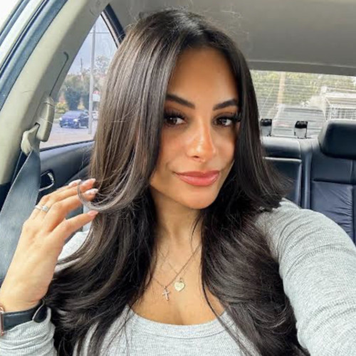 ayvah r. profile photo