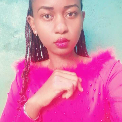 suzan b. profile photo