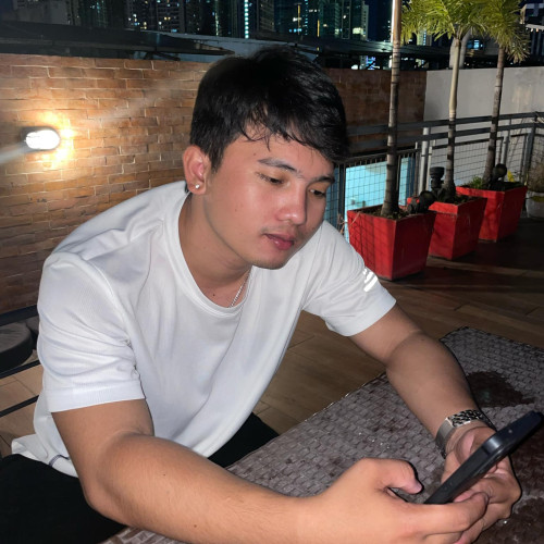 Johnbert L. profile photo