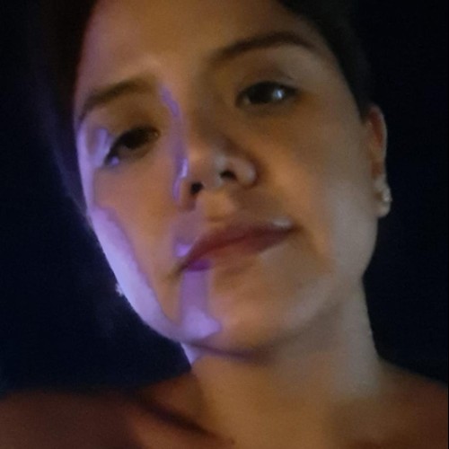 Sinthia R.