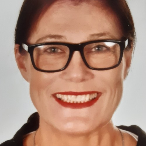 Mandy a.