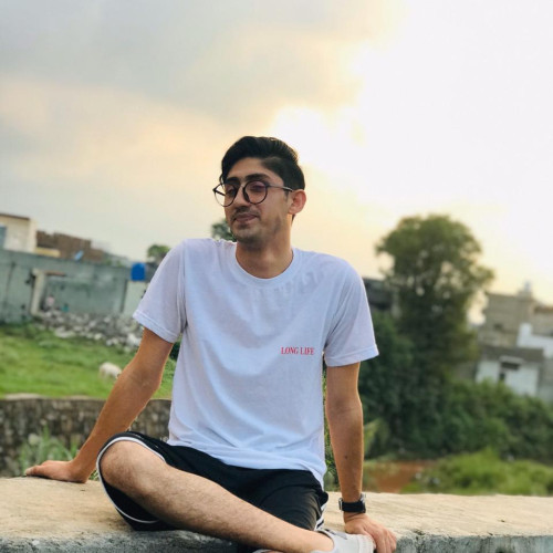 Bin E. profile photo