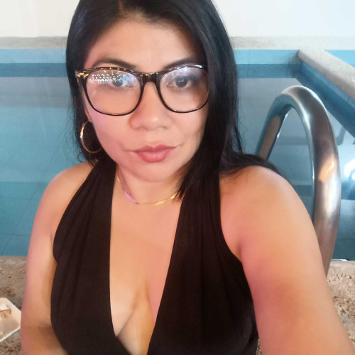 Candy R. profile photo