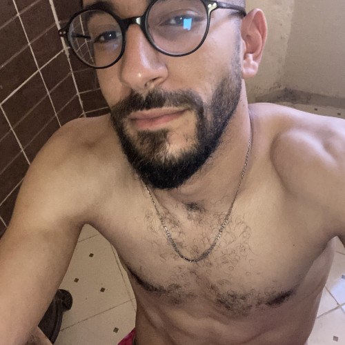 ياسين ه.