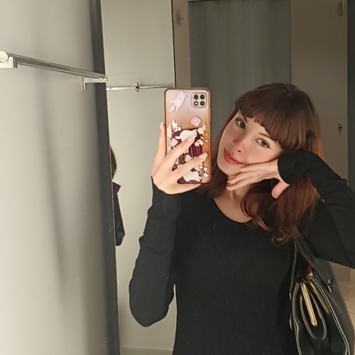 Hiba J.