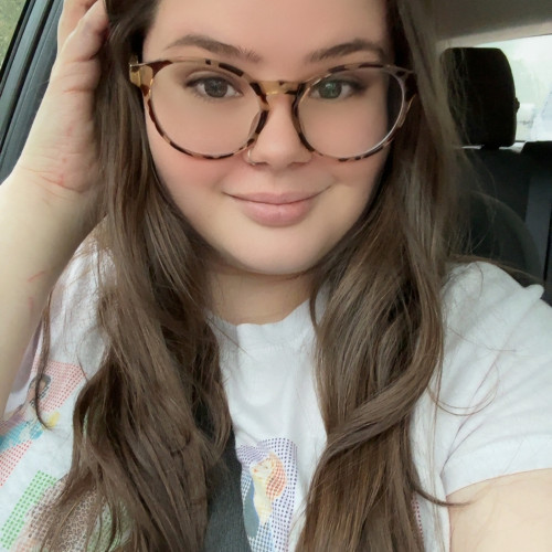 Elle B.