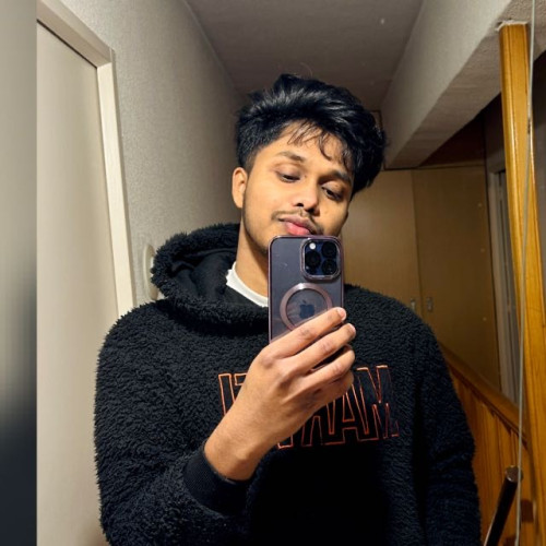 AsT H. profile photo