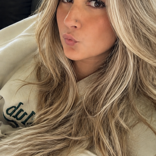 Isa M. profile photo