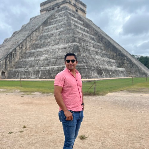 Alejandro G.