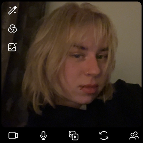 Elina L. profile photo
