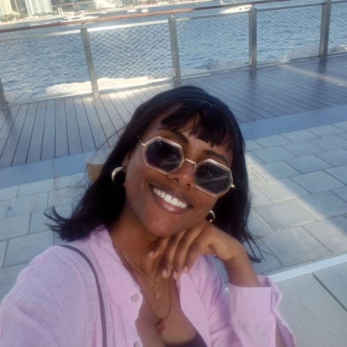 Saron D. profile photo