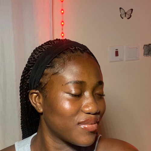 Maame B. profile photo