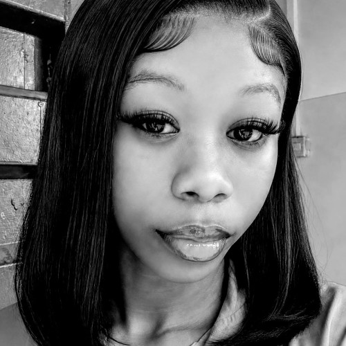 Oma F. profile photo
