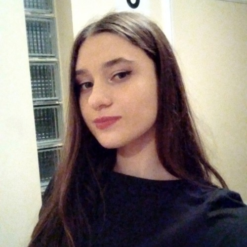 Iliana R.