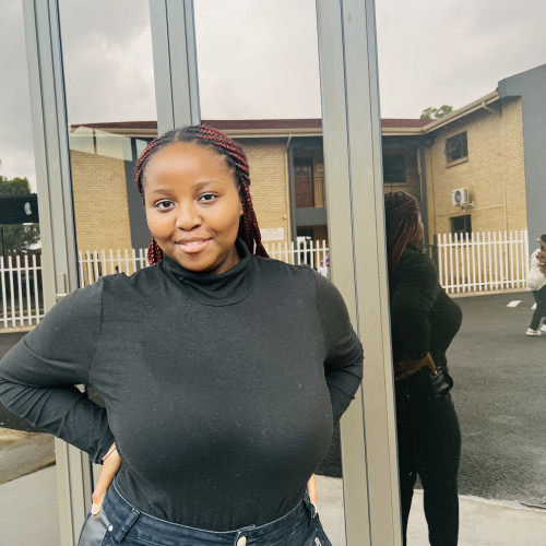 Lehlohonolo  M.