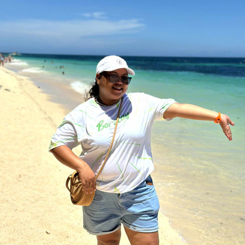 ELAIZA E. profile photo