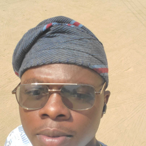 lumi b. profile photo