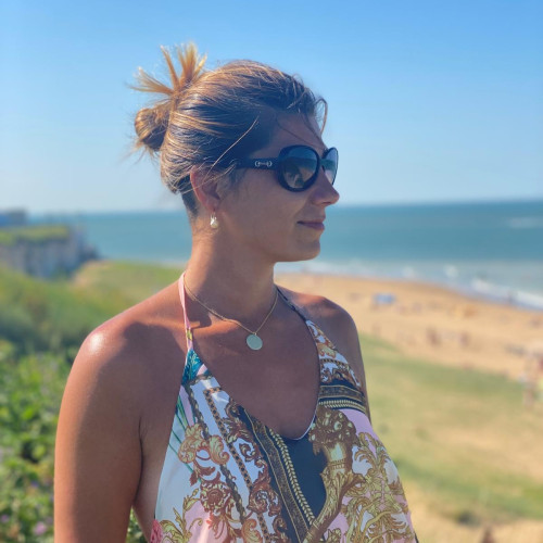 Suzana Oana B. profile photo