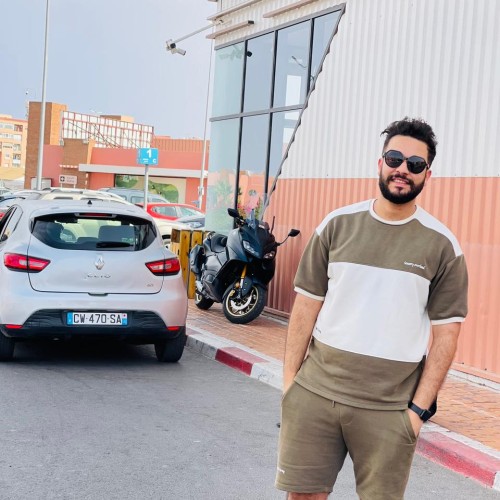 Amine E. profile photo