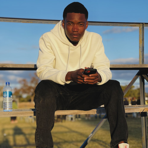 Junior N.
