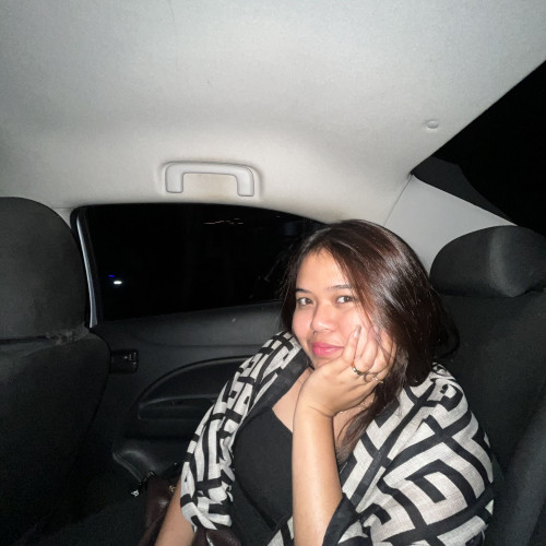 Justine D. profile photo