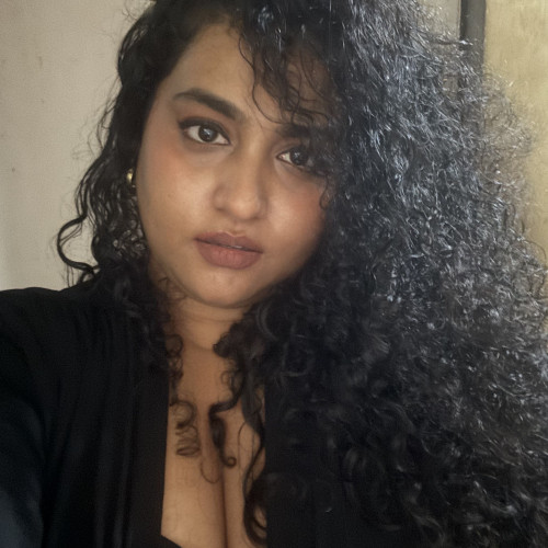 Bee n. profile photo