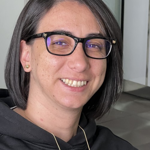 hanane l.