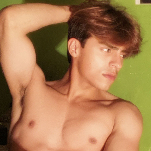 Lukas P.
