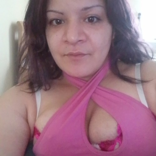 Emine G.