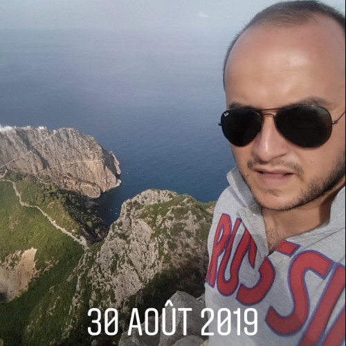 lars b. profile photo