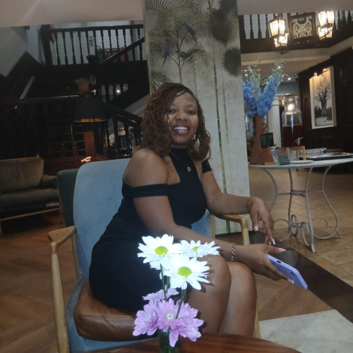 Rae M. profile photo