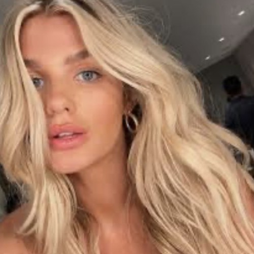 Siân M.